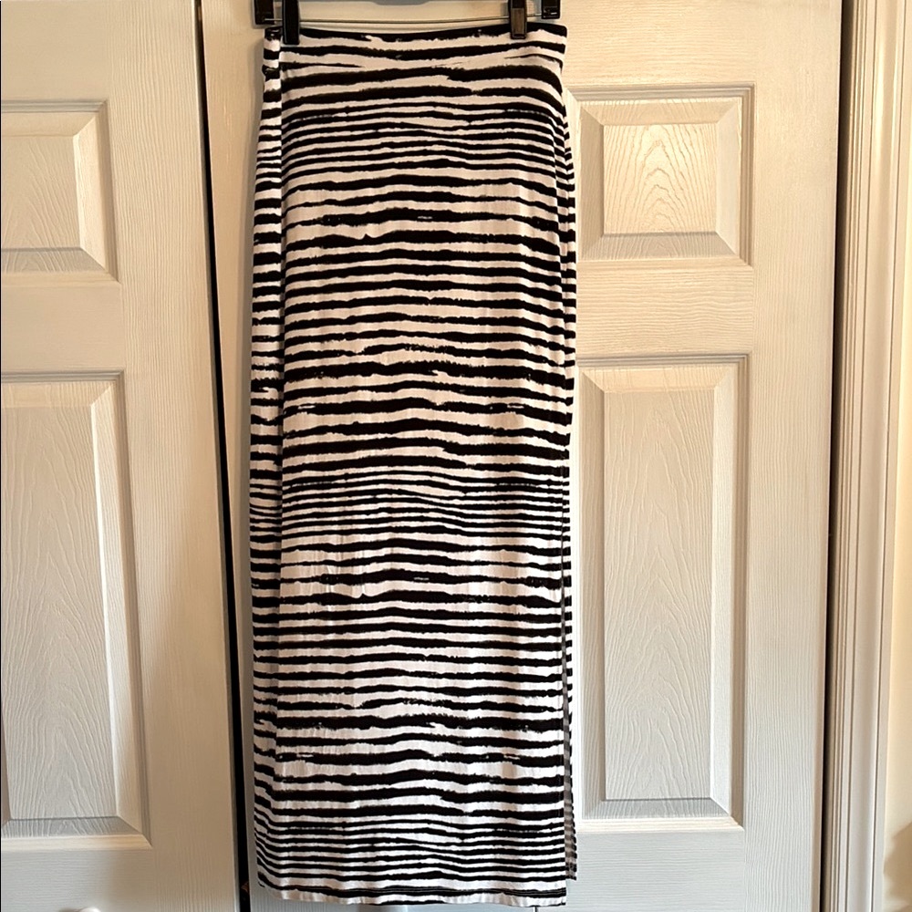 Dalia Collection Black and White Maxi Pencil Skirt